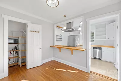 2932 Hanson Drive, Charlotte, NC 28207 - Photo 9