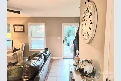 475 N Spring Avenue, Newton, NC 28658 - Photo 5