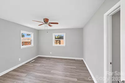 2909 Glendale Avenue, Kannapolis, NC 28081 - Photo 3