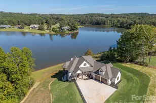 438 Mapleton Ln, Columbus, NC 28722 - Photo 1
