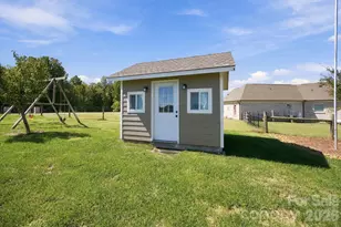 2870 Bradshaw Rd, Mooresville, NC 28115 - Photo 15