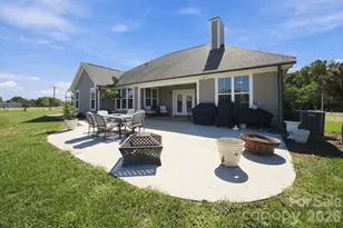 2870 Bradshaw Rd, Mooresville, NC 28115 - Photo 11