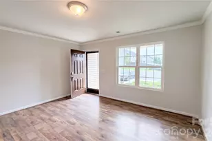 6130 Loy Ct, Charlotte, NC 28214 - Photo 5