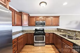 73 Rotunda Cir, Asheville, NC 28806 - Photo 3