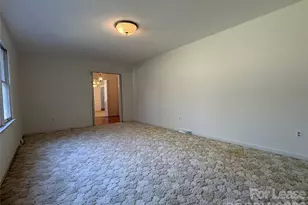 8806 Crestwood Dr, Mount Pleasant, NC 28124 - Photo 7