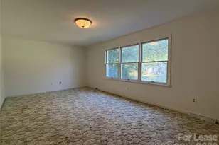 8806 Crestwood Dr, Mount Pleasant, NC 28124 - Photo 5