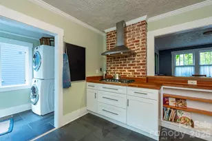 22 Weaver St, Asheville, NC 28801 - Photo 9
