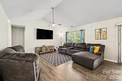 633 Ashford Street, Chester, SC 29706 - Photo 5