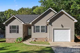 633 Ashford St, Chester, SC 29706 - Photo 1
