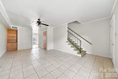 402 S Ashe Avenue, Newton, NC 28658 - Photo 9