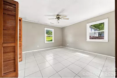 402 S Ashe Avenue, Newton, NC 28658 - Photo 23