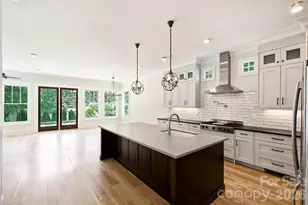 1111 Pierce St, Charlotte, NC 28203 - Photo 9