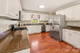 191 Briarwood Dr, Rutherfordton, NC 28139 - Photo 9
