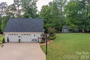 191 Briarwood Dr, Rutherfordton, NC 28139 - Photo 3