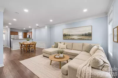 8512 Beaver Creek Drive, Charlotte, NC 28269 - Photo 3