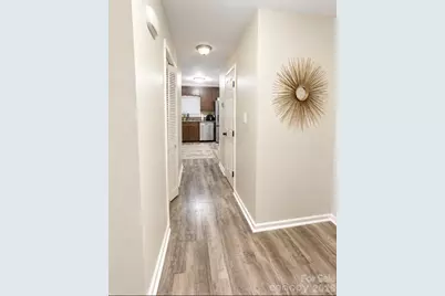7332 Cedarbrook Drive, Charlotte, NC 28215 - Photo 3