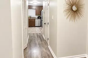 7332 Cedarbrook Dr, Charlotte, NC 28215 - Photo 3
