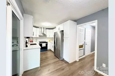 1634 Pamela Lorraine Drive, Charlotte, NC 28213 - Photo 9