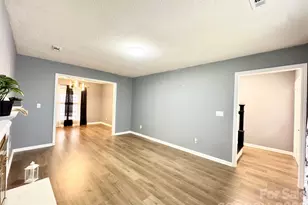 1634 Pamela Lorraine Dr, Charlotte, NC 28213 - Photo 7