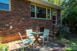 824 N Cherokee Ave, Black Mountain, NC 28711 - Photo 33