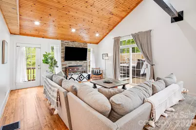 101 McFalls Road, Asheville, NC 28805 - Photo 9