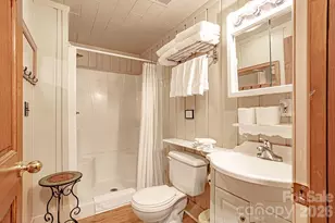 208 N West Lake Dr, Lake Lure, NC 28746 - Photo 27
