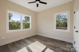31 Elkwood Ave, Asheville, NC 28804 - Photo 27
