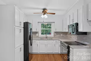 3130 Rea Rd, Charlotte, NC 28226 - Photo 11