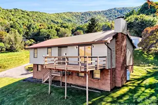 110 Atari Rd, Waynesville, NC 28786 - Photo 3