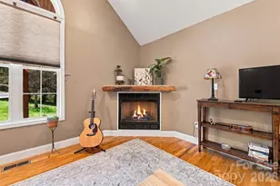 8 Maltese Ln, Weaverville, NC 28787 - Photo 3