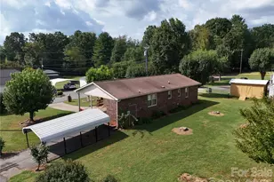 108 Brittain Dr, Morganton, NC 28655 - Photo 3
