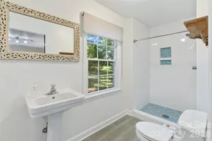 1817 Balfour Ln, Charlotte, NC 28216 - Photo 17