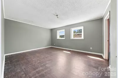 402 S Ashe Avenue, Newton, NC 28658 - Photo 29