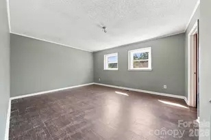 402 S Ashe Ave, Newton, NC 28658 - Photo 29