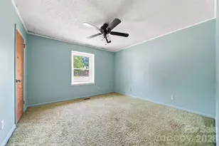 402 S Ashe Ave, Newton, NC 28658 - Photo 25