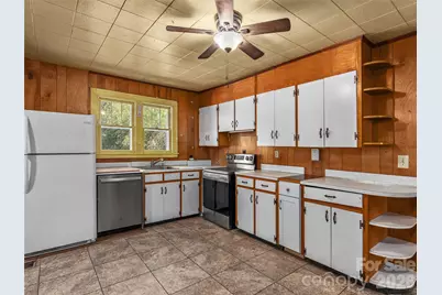 380 S Morgan Branch Road, Candler, NC 28715 - Photo 7