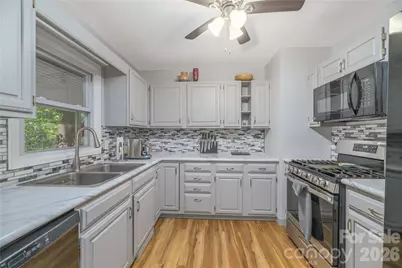 19 Springwood Drive, Asheville, NC 28805 - Photo 13