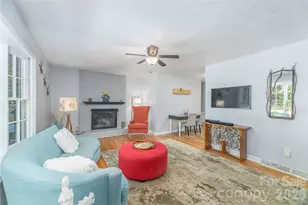 19 Springwood Dr, Asheville, NC 28805 - Photo 9