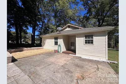 306 E Texas Avenue, Bessemer City, NC 28016 - Photo 15