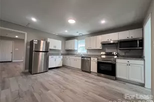 306 E Texas Ave, Bessemer City, NC 28016 - Photo 5