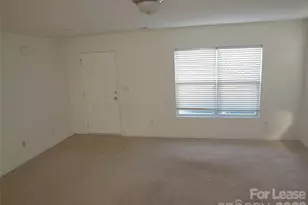 11701 Village Pond Dr, Charlotte, NC 28278 - Photo 13