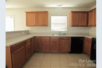 11701 Village Pond Drive, Charlotte, NC 28278 - Photo 3