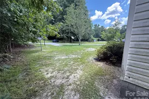 176 Mandy Ln, Union, SC 29379 - Photo 5