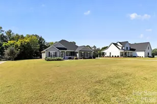 245 Glenwood Dr, Oakboro, NC 28129 - Photo 9