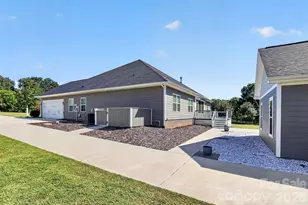 245 Glenwood Dr, Oakboro, NC 28129 - Photo 25