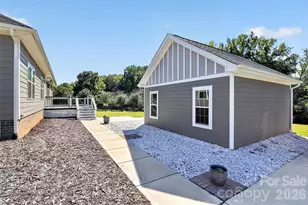245 Glenwood Dr, Oakboro, NC 28129 - Photo 23
