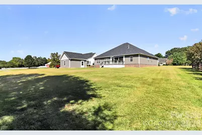 245 Glenwood Drive, Oakboro, NC 28129 - Photo 15