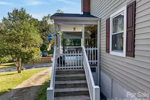 1068 14th Ave, Hickory, NC 28601 - Photo 13