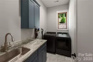 945 Somersby Park, Hendersonville, NC 28739 - Photo 27