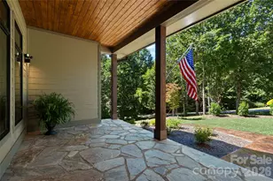 945 Somersby Park, Hendersonville, NC 28739 - Photo 3
